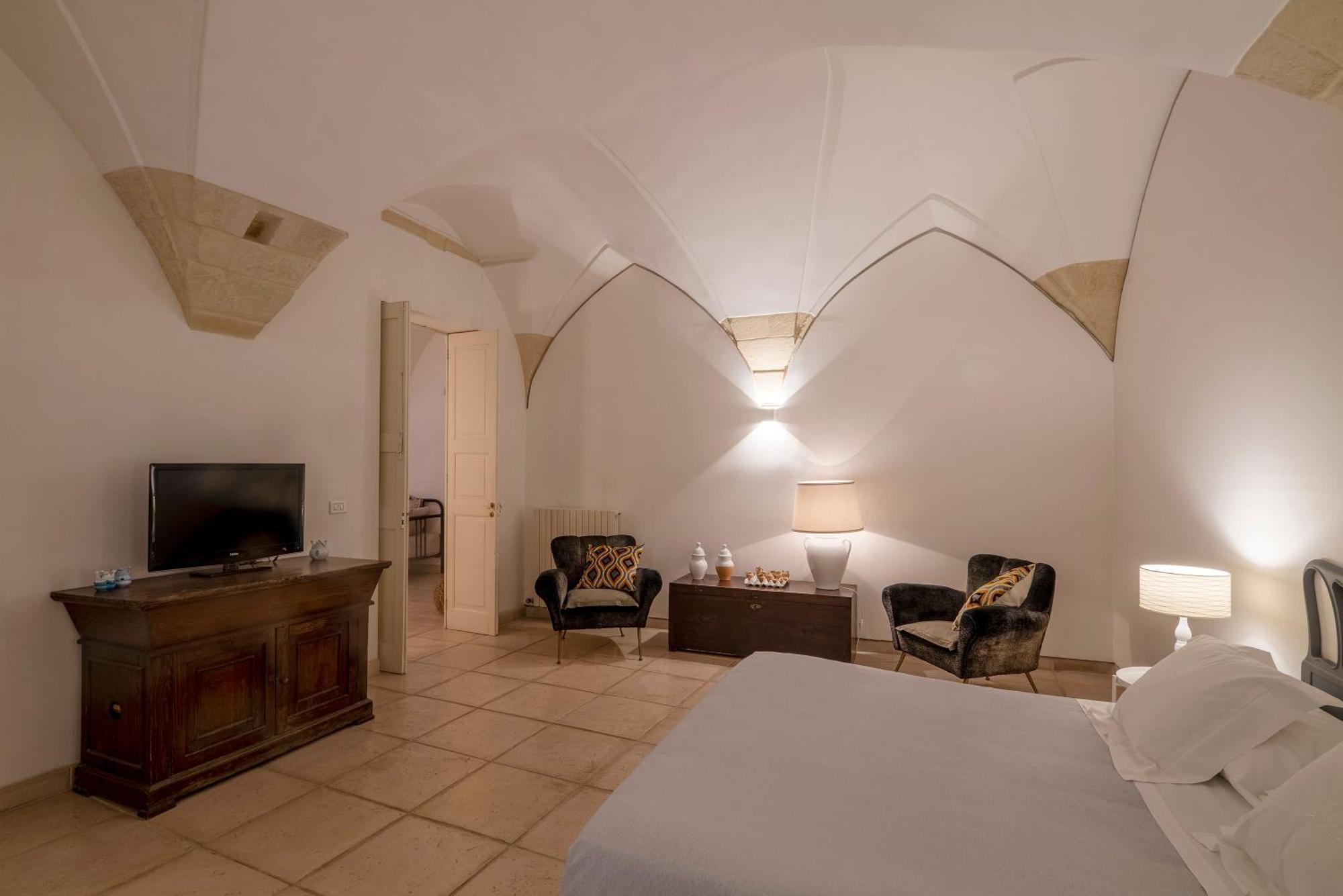 Corte Dei Romiti Apartment - Lecce Selection Экстерьер фото